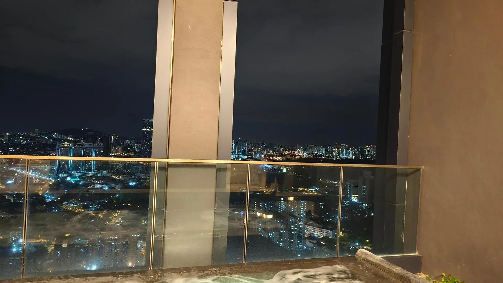 Lucentia Suites Bukit Bintang By Times Square Κουάλα Λουμπούρ